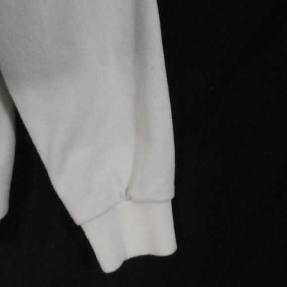 CANIFA | medium | Classic Solid White Crewneck Sweatshirt - Picture 9 of 16